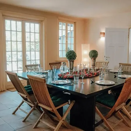 Ferienhaus Auf Idyllischem Landsitz Mit Parkanlage *