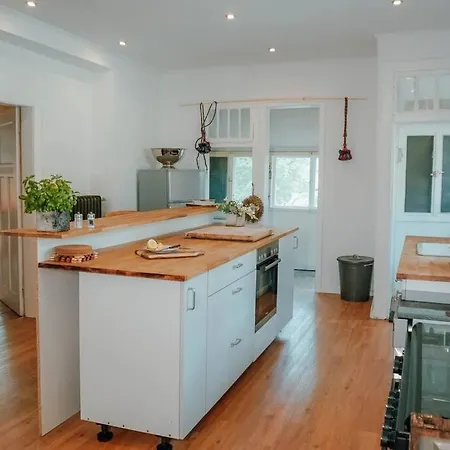 Auf Idyllischem Landsitz Mit Parkanlage Ferienhaus *