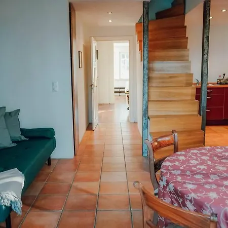 Auf Idyllischem Landsitz Mit Parkanlage Ferienhaus