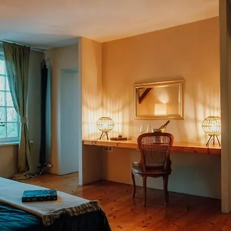 Ferienhaus Auf Idyllischem Landsitz Mit Parkanlage Negernboetel