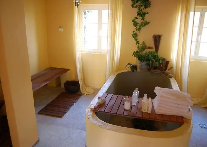 Auf Idyllischem Landsitz Mit Parkanlage *